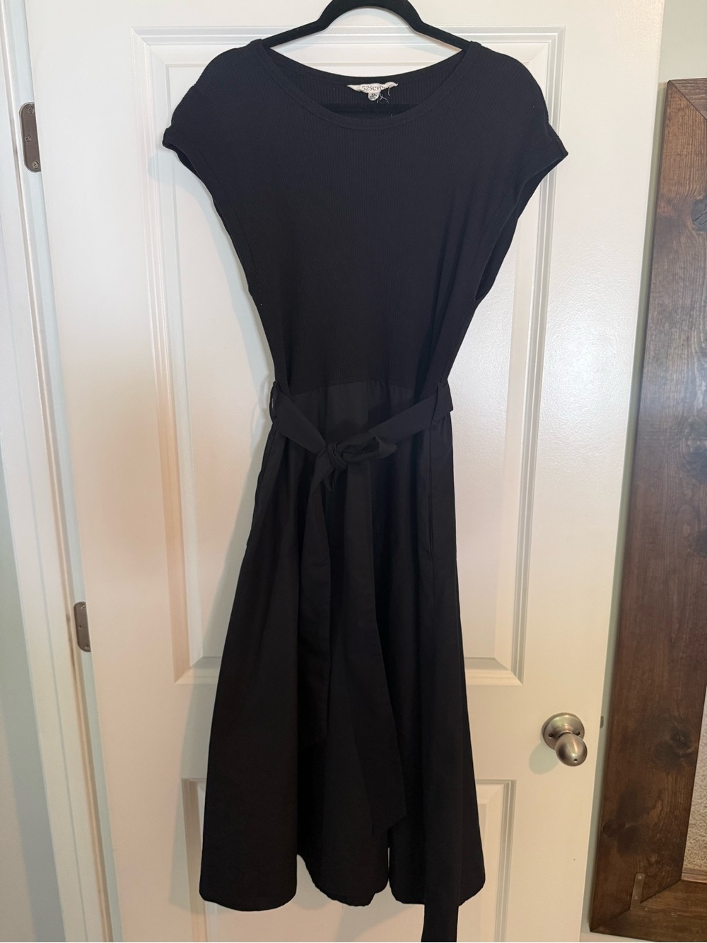 Women's Black Cap-Sleeve Midi Dress with Waist Tie